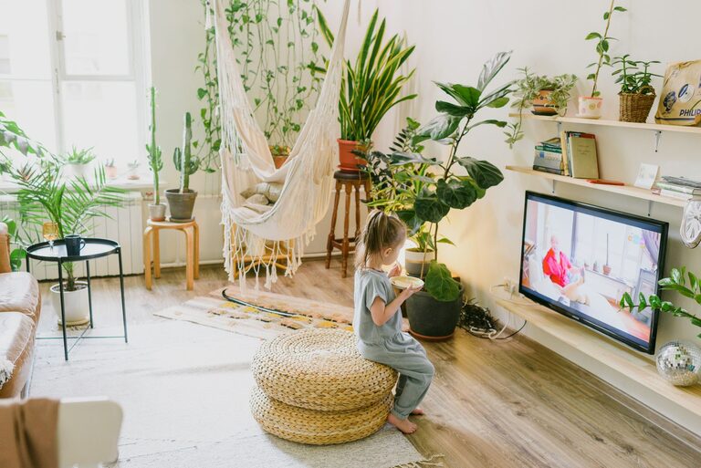 How to Create a Cosy and Inviting Living Space in Your Home