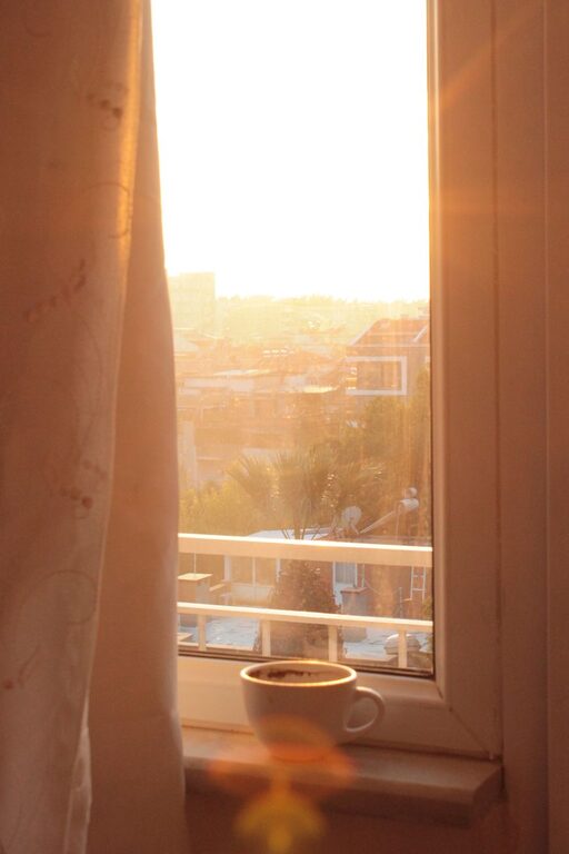Simple Ways to Create a Relaxing Morning Routine for a Positive Start